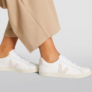 Veja women's esplar logo shoe size 37/ US 6